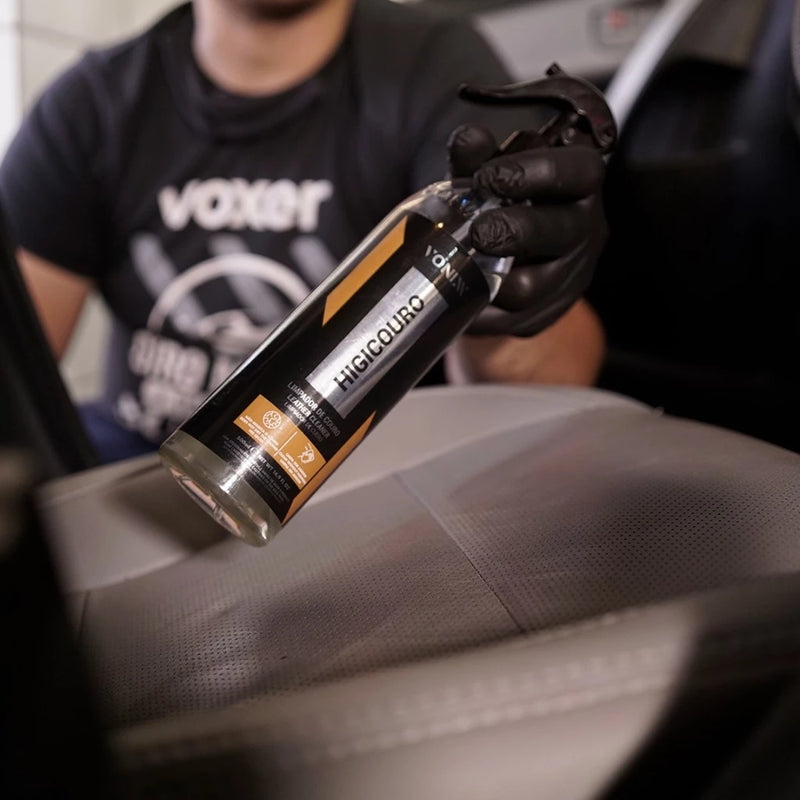 Produto Vonixx Higicouro 500ml para limpar revestimentos de couro